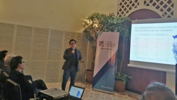 Increíble presentación de libro con investigador IISEC entre los expositores